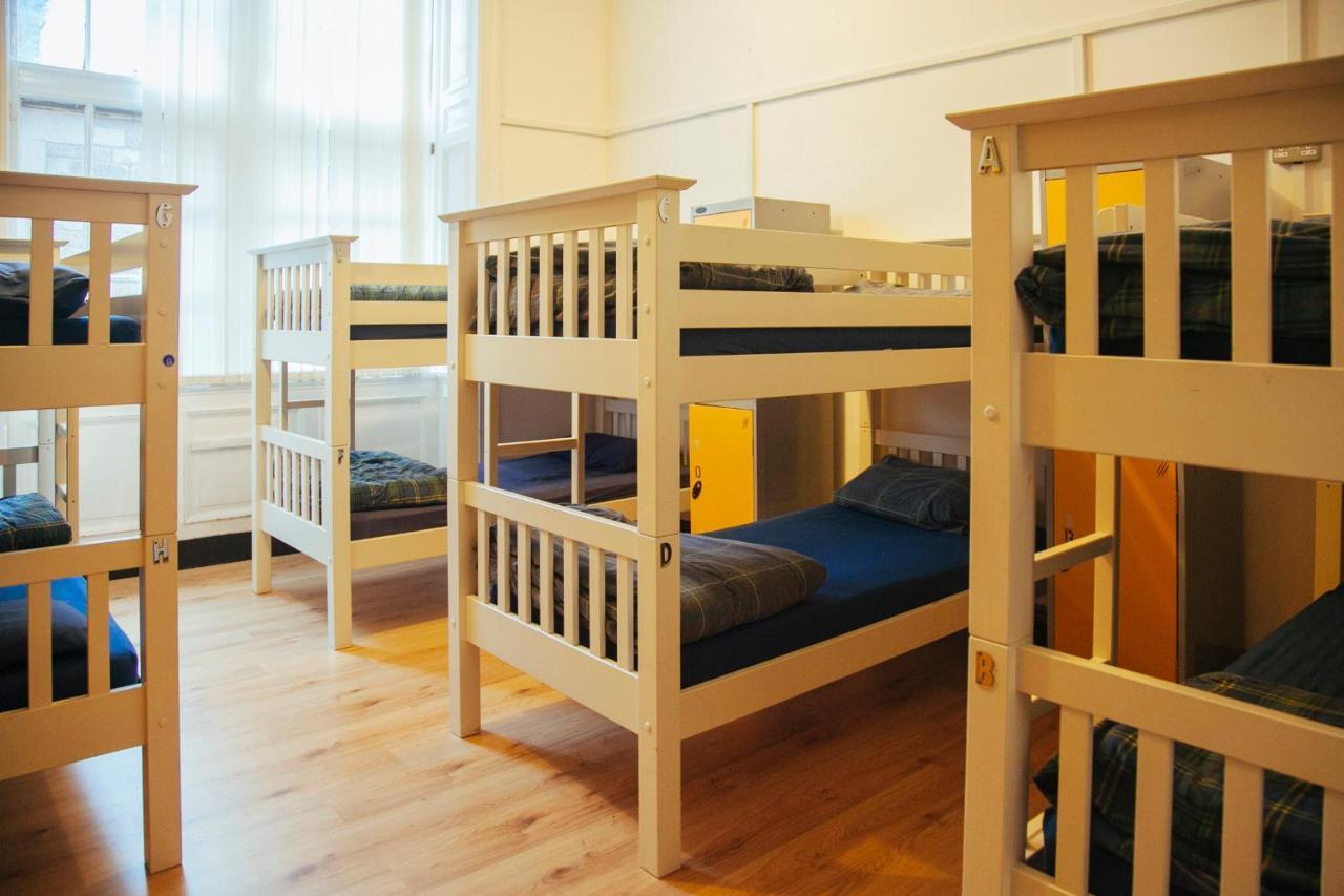 Cama en habitación compartida mixta de 8 camas